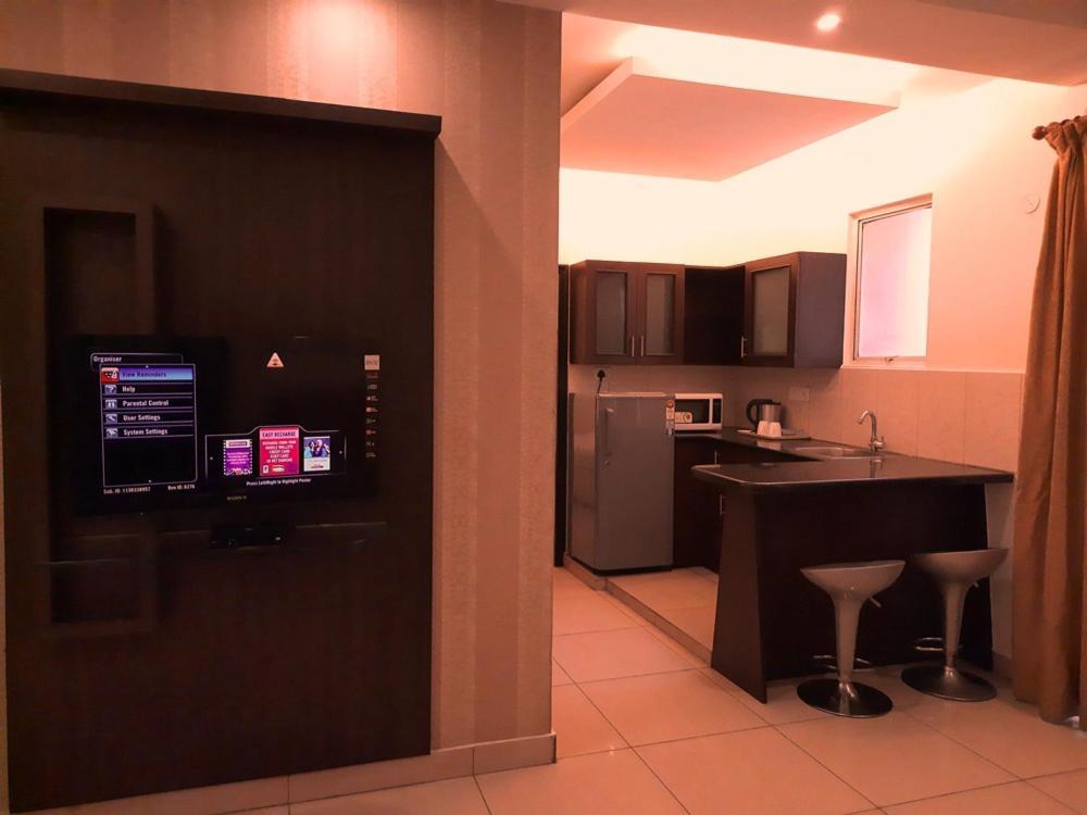 Hotel Nagarjuna Suites Bangalore Esterno foto