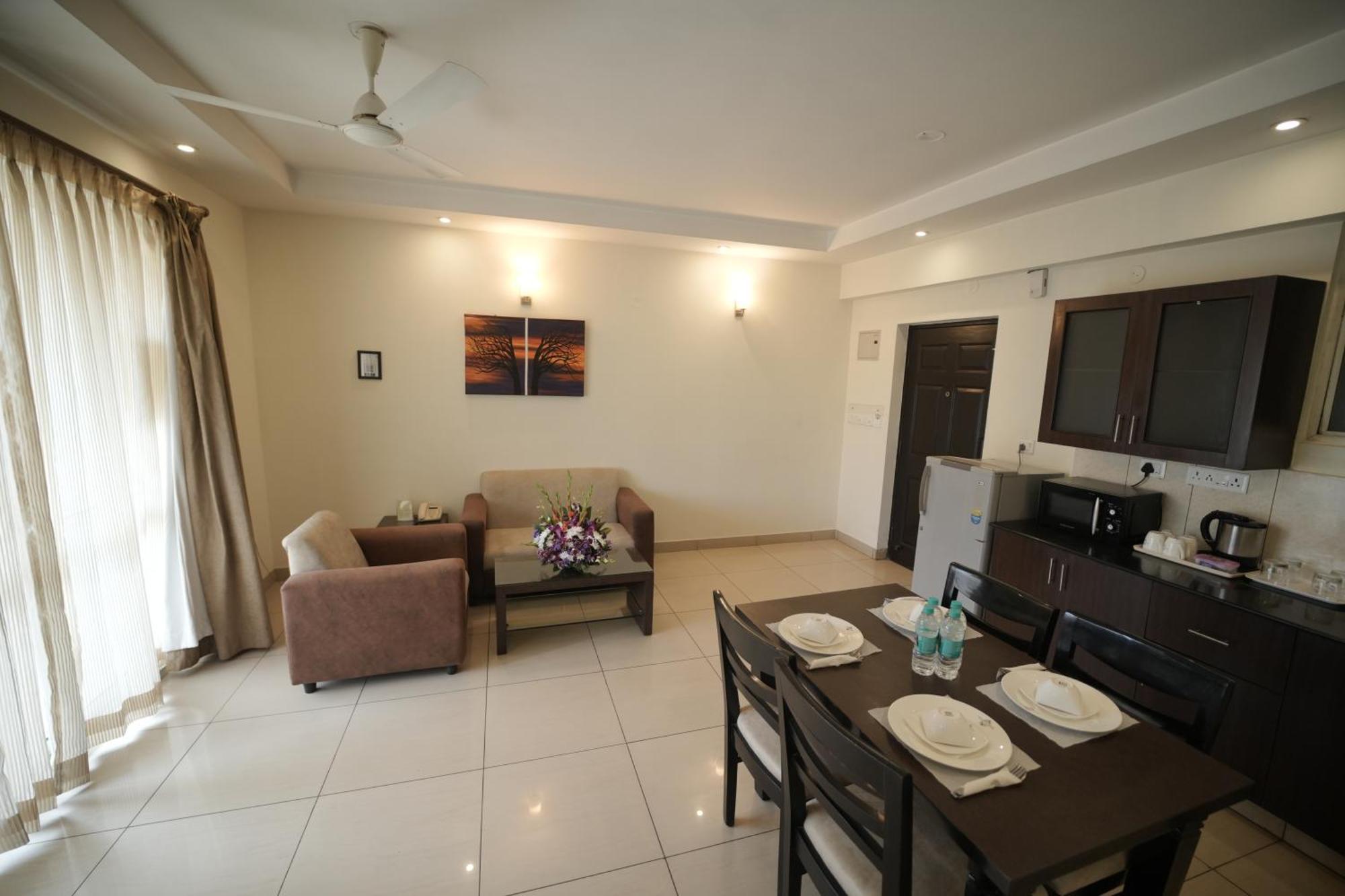 Hotel Nagarjuna Suites Bangalore Esterno foto