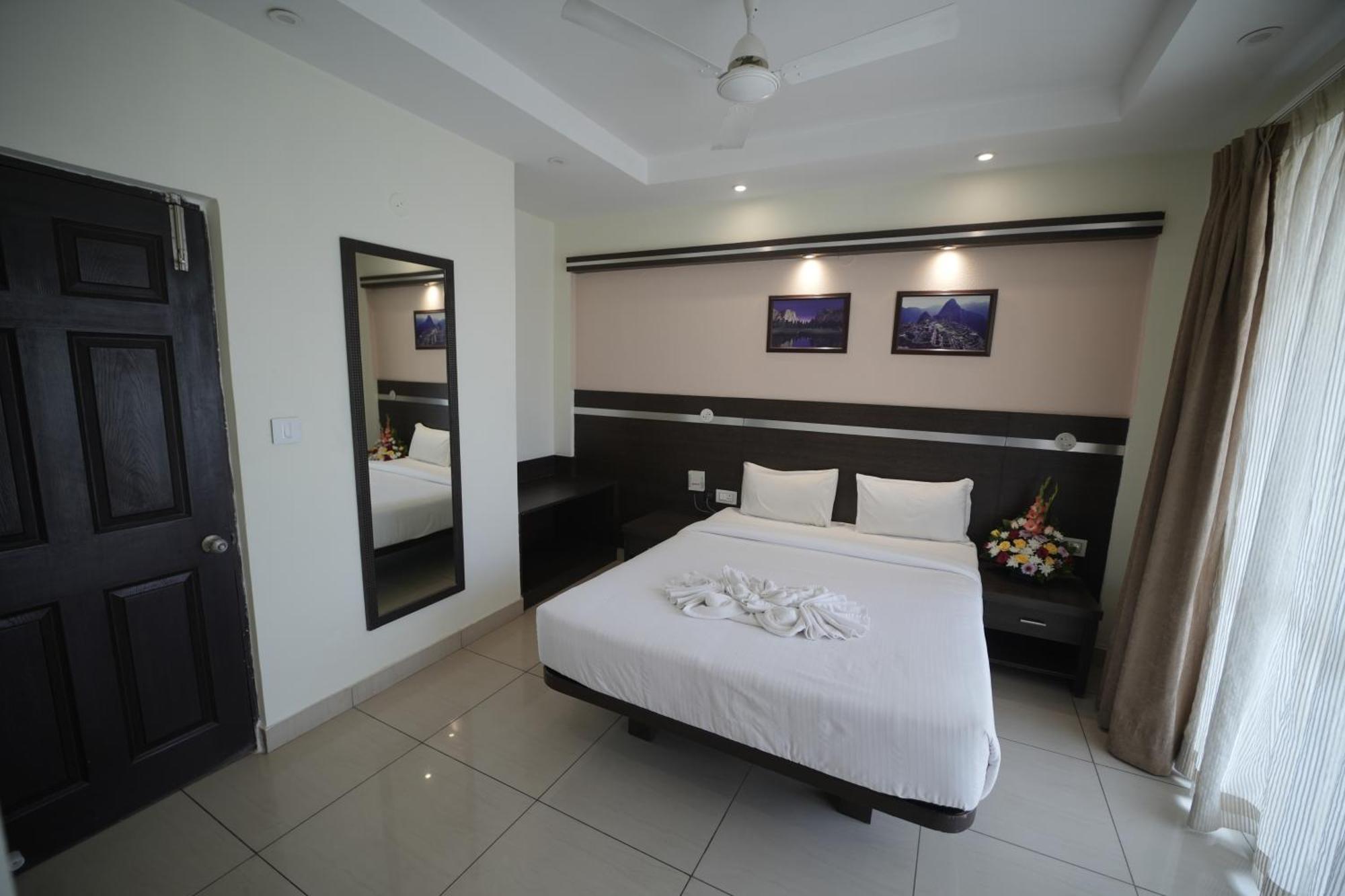 Hotel Nagarjuna Suites Bangalore Esterno foto