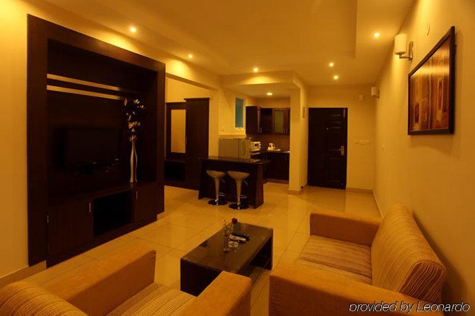 Hotel Nagarjuna Suites Bangalore Camera foto