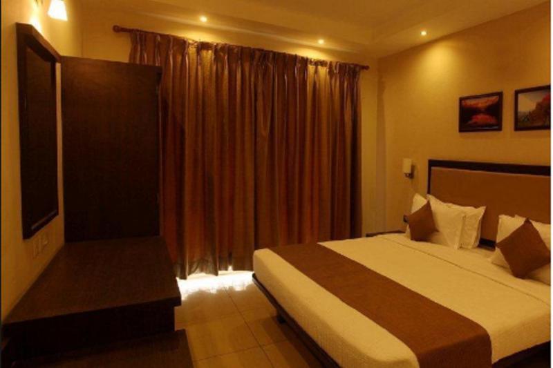 Hotel Nagarjuna Suites Bangalore Esterno foto